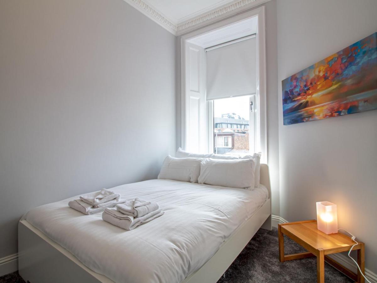 Modern 1Br Apartment In Heart Of West End グラスゴー エクステリア 写真